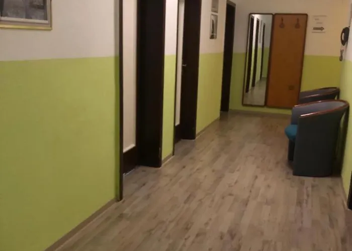 Apollo Hotel 3*